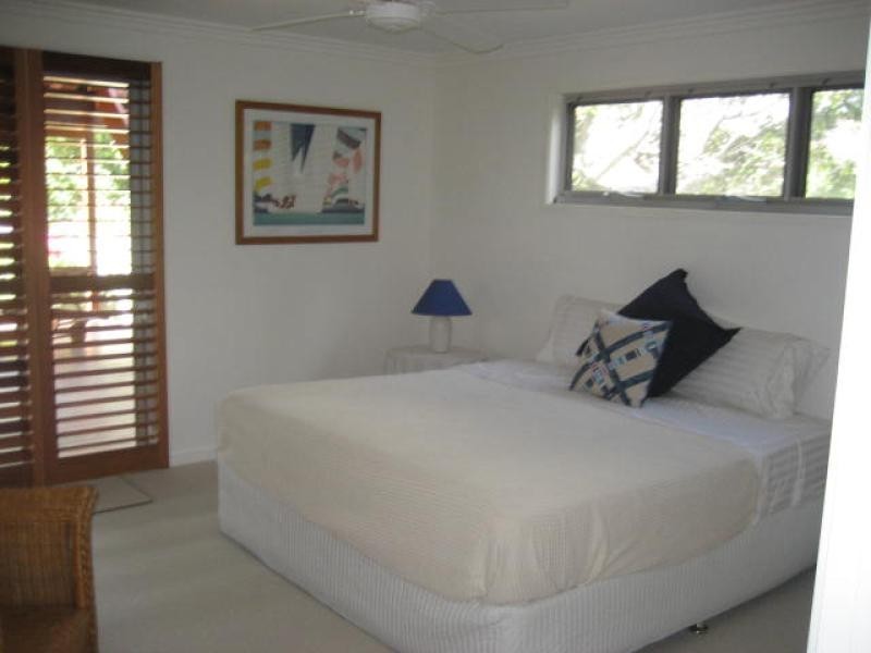 18 Pacific Esplanade, South Golden Beach NSW 2483