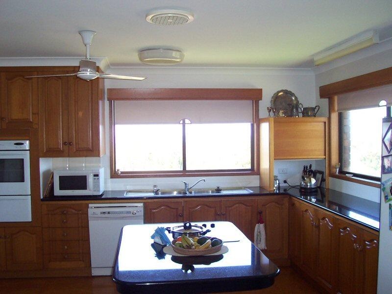 12 Goolara Court, Ocean Shores NSW 2483