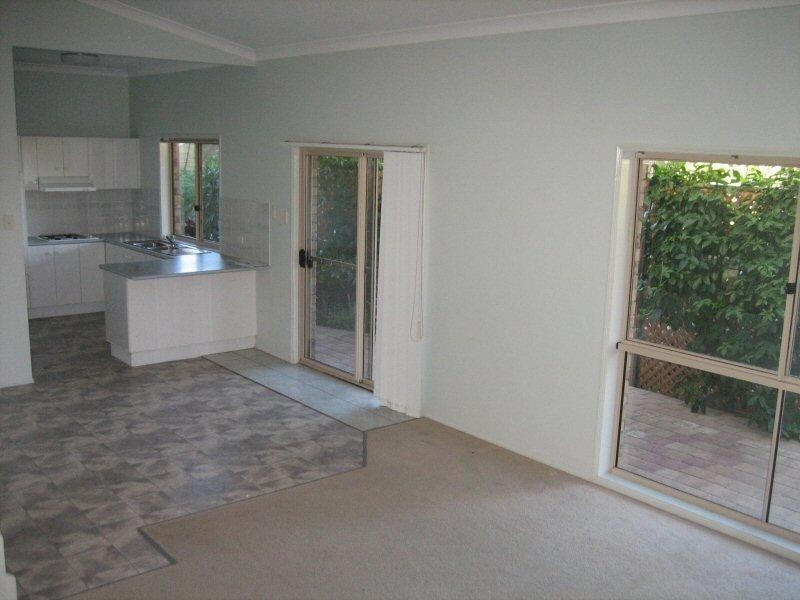 9 GIRA PLACE, Ocean Shores NSW 2483
