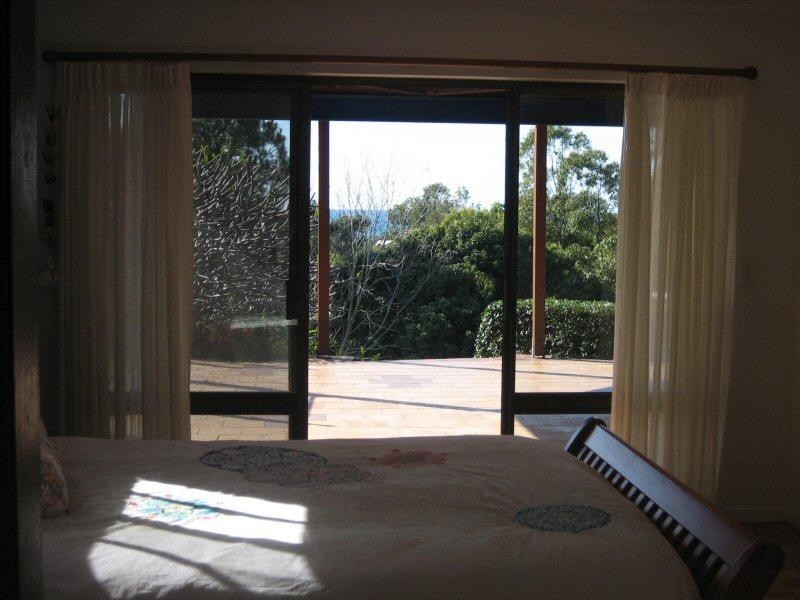 3 Yackatoon Court, Ocean Shores NSW 2483