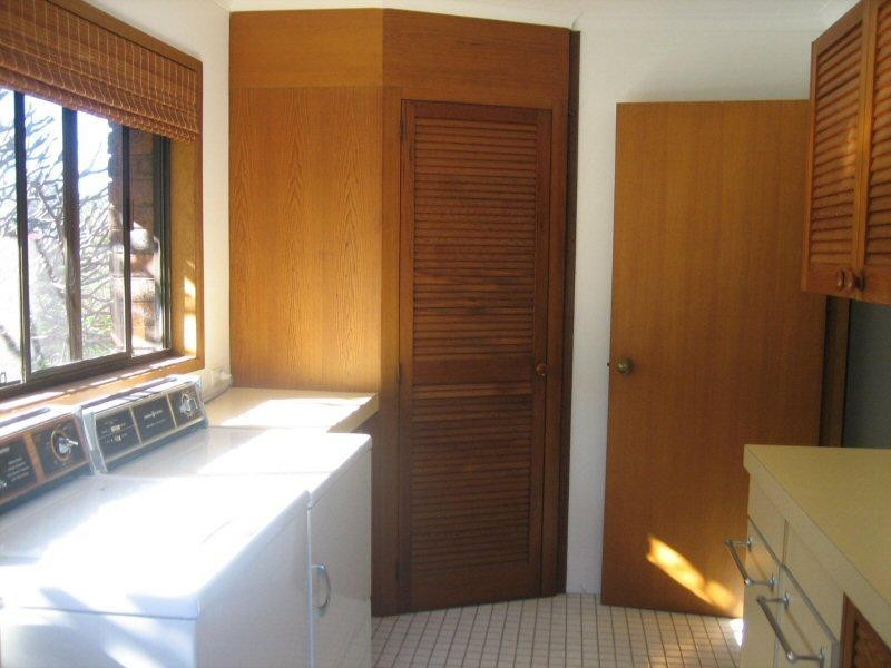 3 Yackatoon Court, Ocean Shores NSW 2483