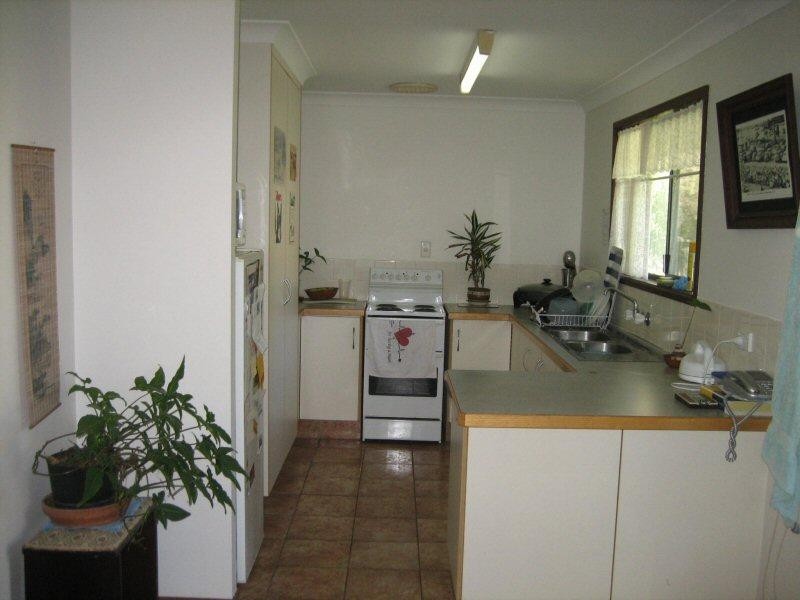 10 Coonawarra Court, Ocean Shores NSW 2483
