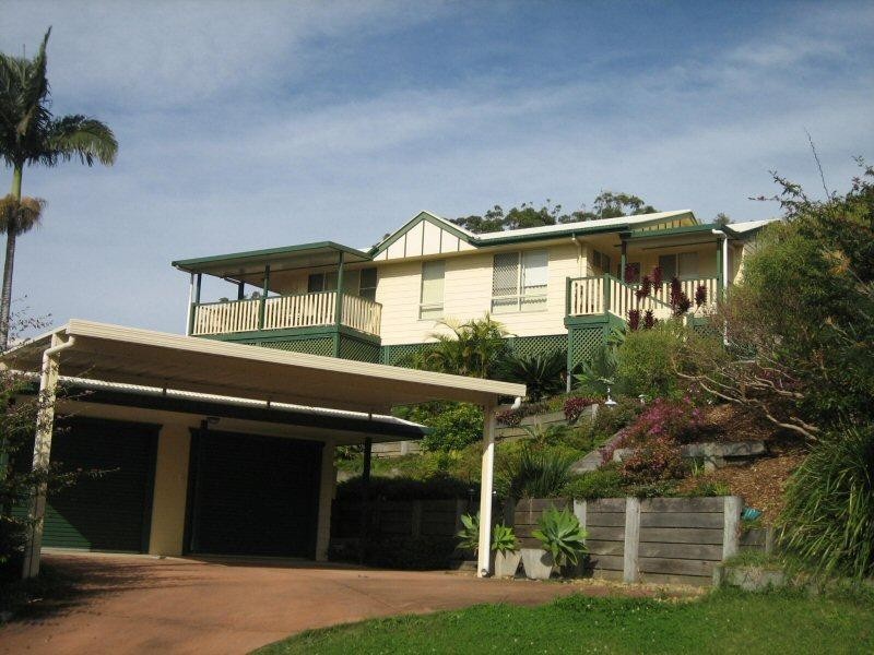 25 Banool Circuit, Ocean Shores NSW 2483