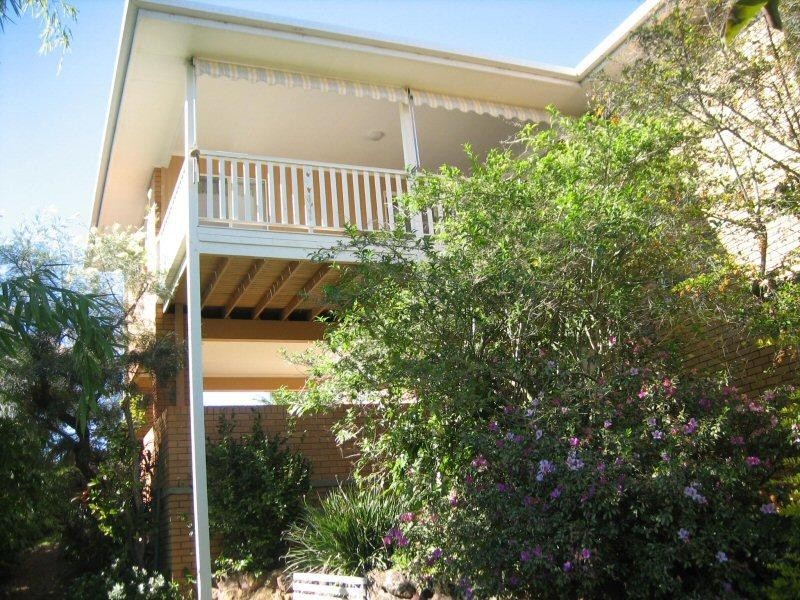 13 Bulgoon Crescent, Ocean Shores NSW 2483