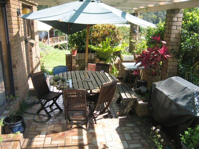 42 Yamble Drive, Ocean Shores NSW 2483