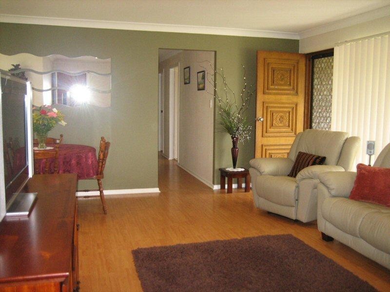 30 Bulgoon Crescent, Ocean Shores NSW 2483