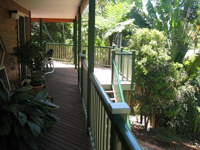 20 Mundurra Avenue, Ocean Shores NSW 2483