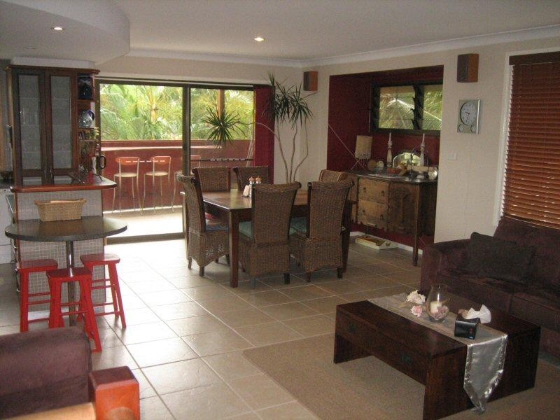 16 Gloria Street, South Golden Beach NSW 2483