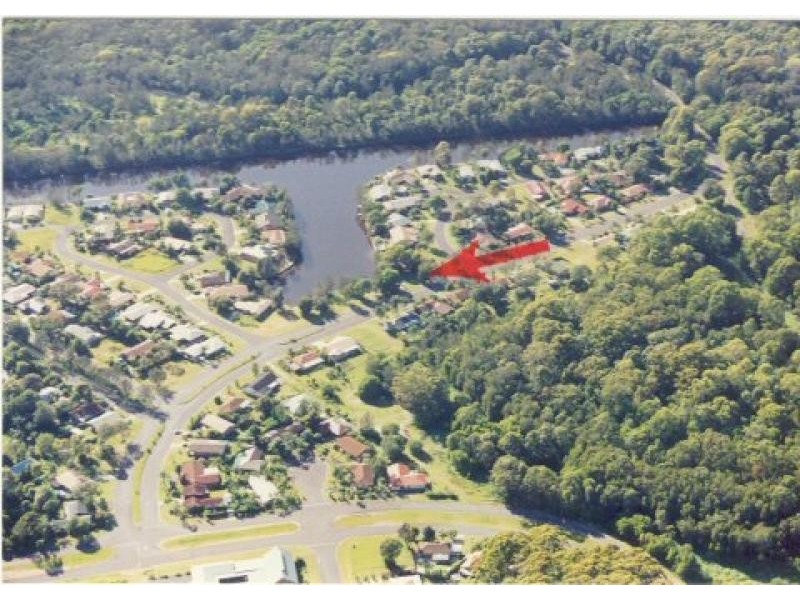 13 Larelar Court, Ocean Shores NSW 2483