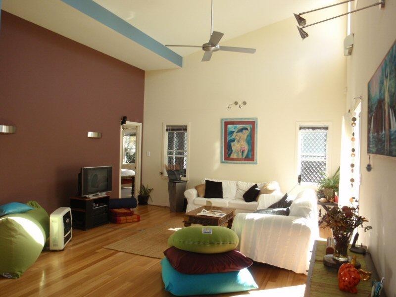 9 Mia Court, Ocean Shores NSW 2483