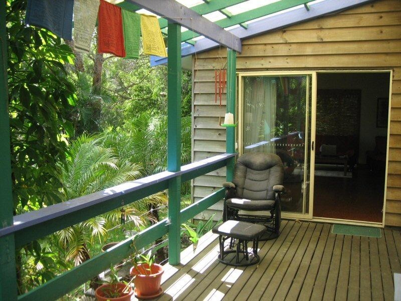 4 Gilba Avenue, Ocean Shores NSW 2483