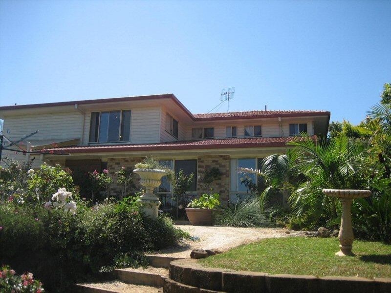 5 Wirruna Avenue, Ocean Shores NSW 2483