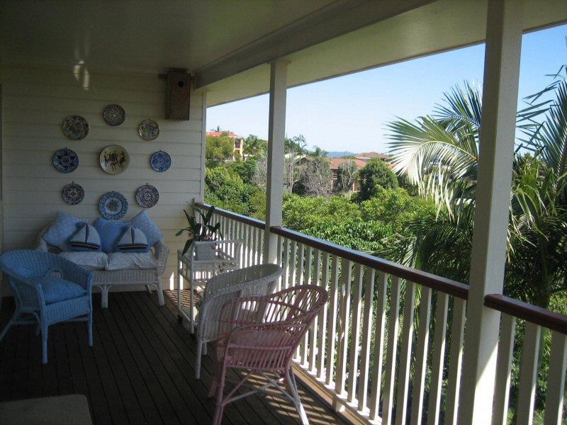 5 Wirruna Avenue, Ocean Shores NSW 2483