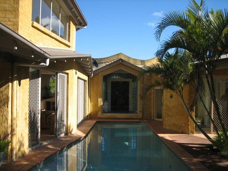 20 Larelar Court, Ocean Shores NSW 2483