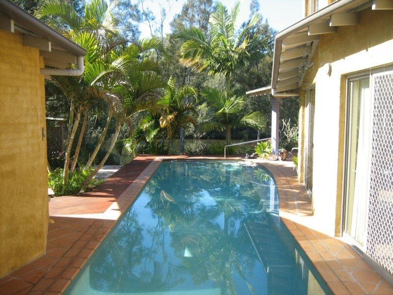 20 Larelar Court, Ocean Shores NSW 2483