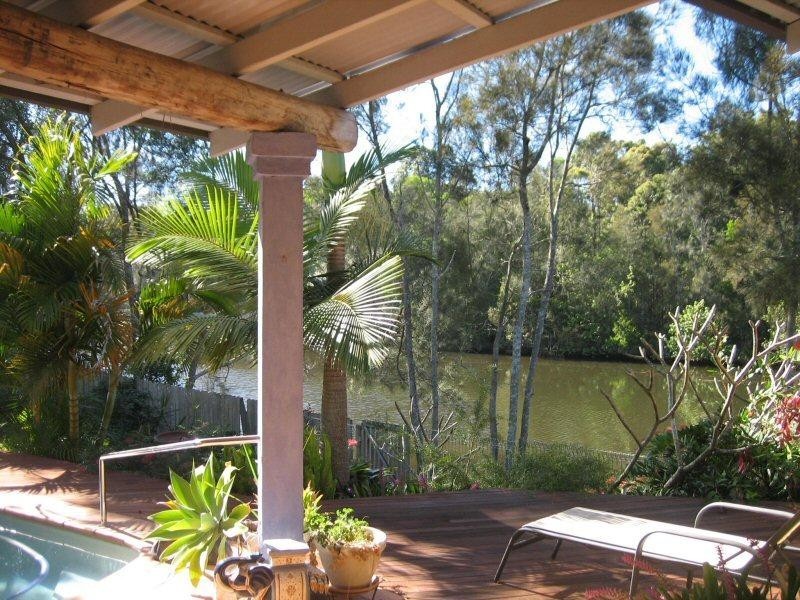 20 Larelar Court, Ocean Shores NSW 2483