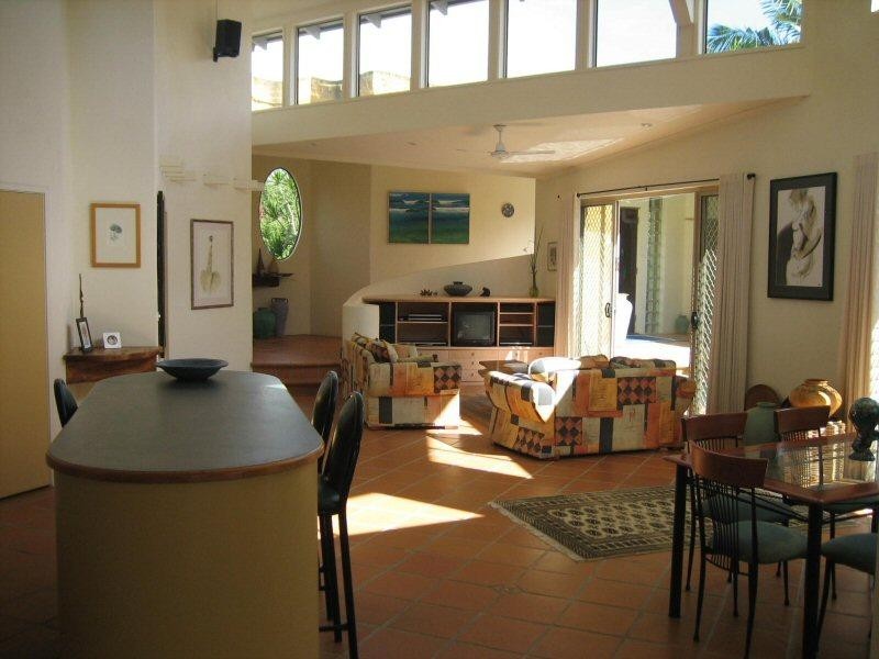 20 Larelar Court, Ocean Shores NSW 2483