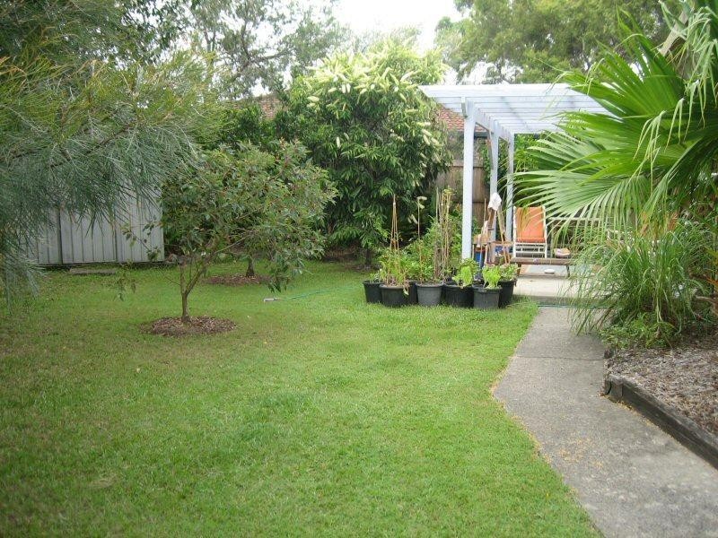 8 Natan Court, Ocean Shores NSW 2483