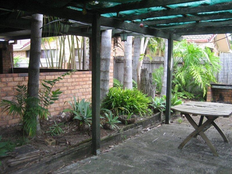 8 Natan Court, Ocean Shores NSW 2483