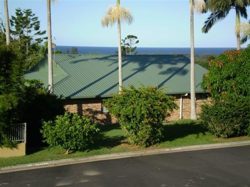 5 Wirree Drive, Ocean Shores NSW 2483