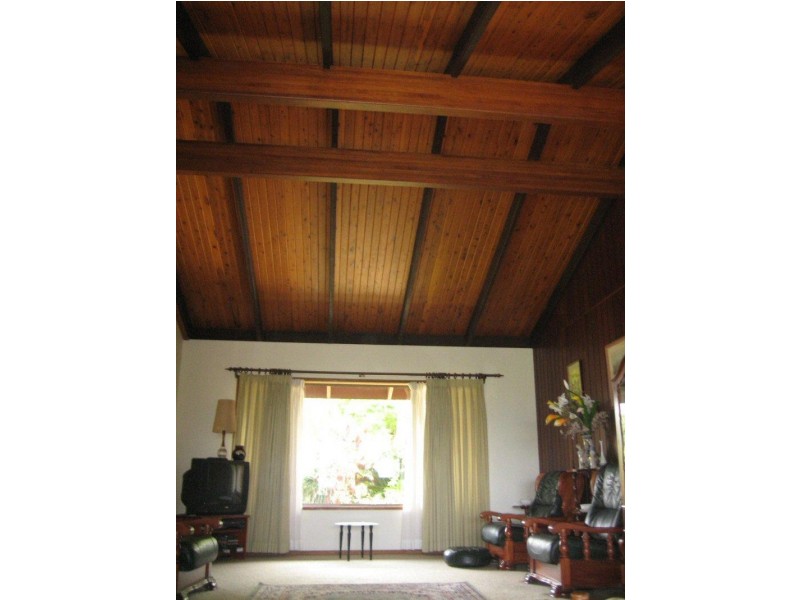 20 Warrambool Road, Ocean Shores NSW 2483