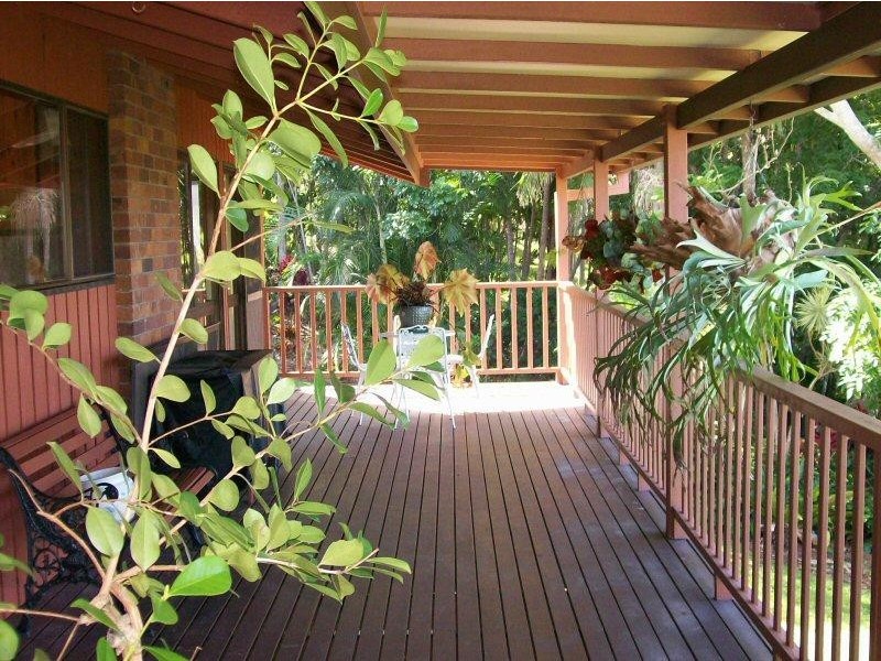 20 Warrambool Road, Ocean Shores NSW 2483