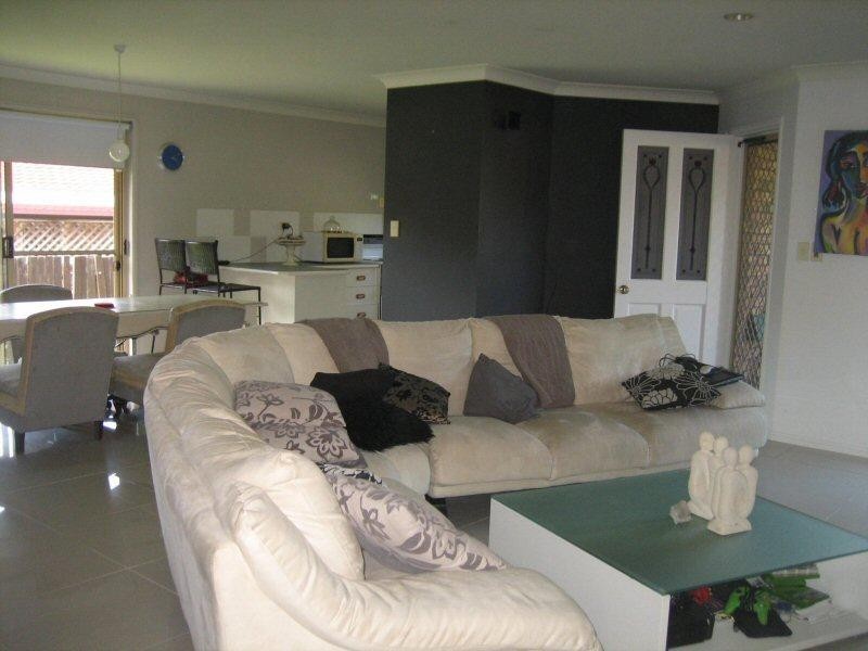 31 Rajah Road, Ocean Shores NSW 2483