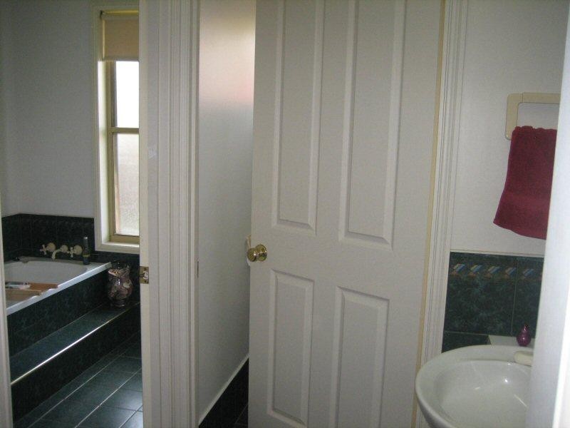 31 Rajah Road, Ocean Shores NSW 2483