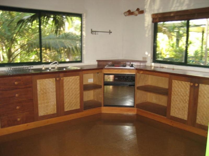 32 ROBIN STREET, South Golden Beach NSW 2483