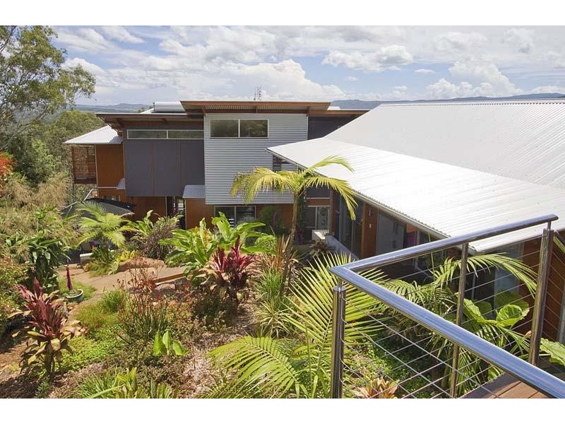 8 Weeronga Way, Ocean Shores NSW 2483