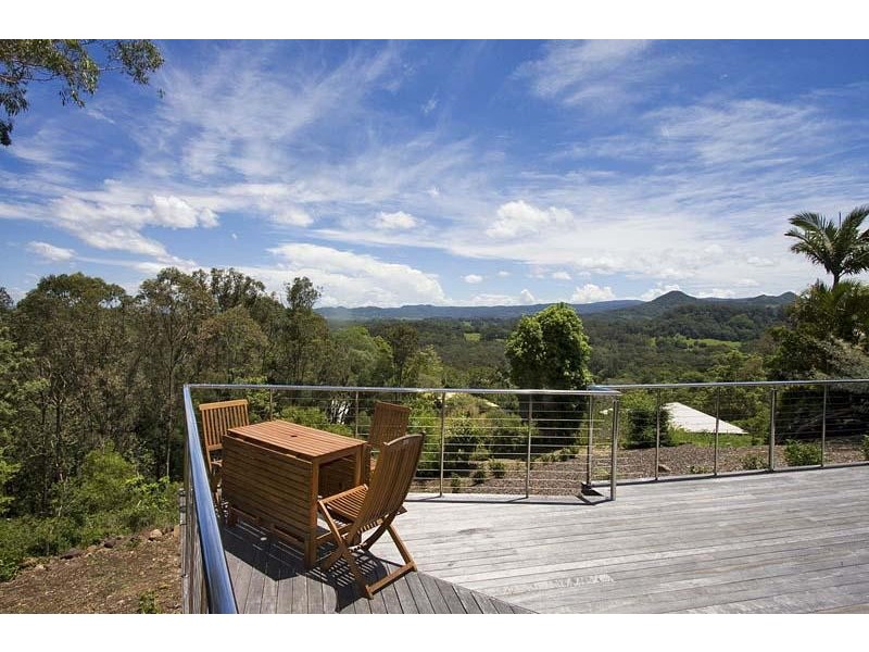 8 Weeronga Way, Ocean Shores NSW 2483