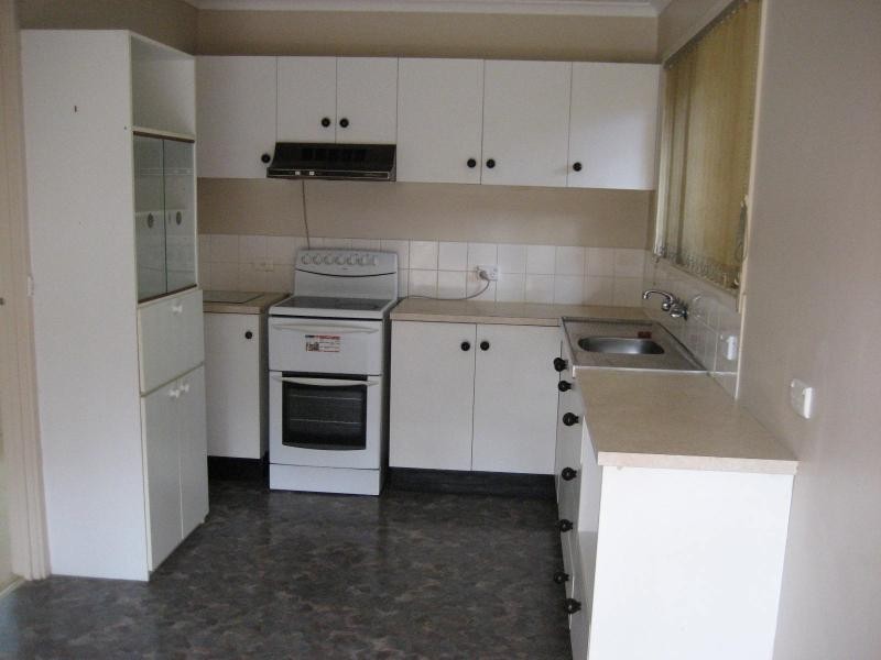 8 Yalla-Kool Dr, Ocean Shores NSW 2483