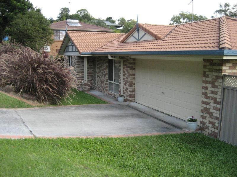 17 Narooma Drive, Ocean Shores NSW 2483