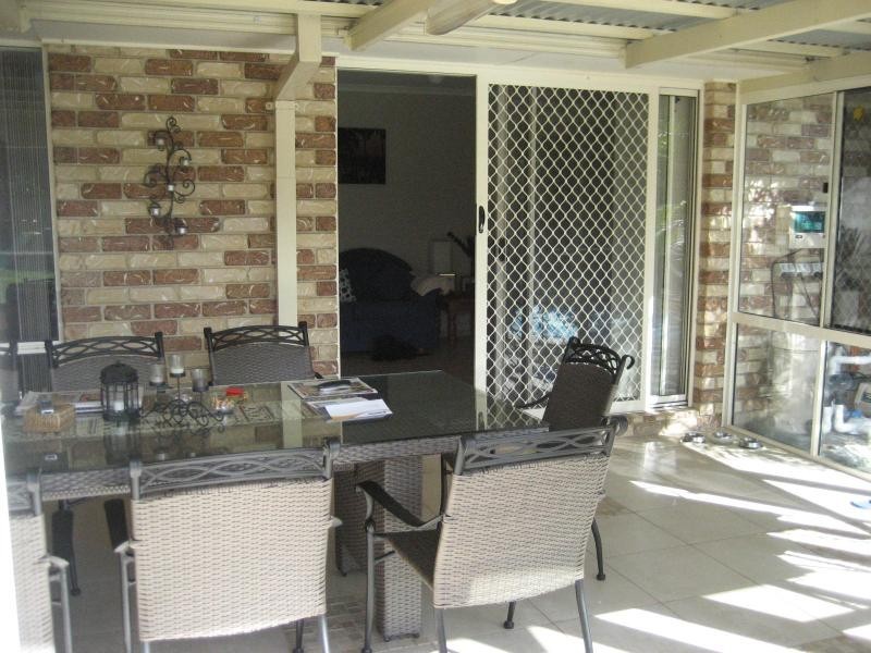 17 Narooma Drive, Ocean Shores NSW 2483