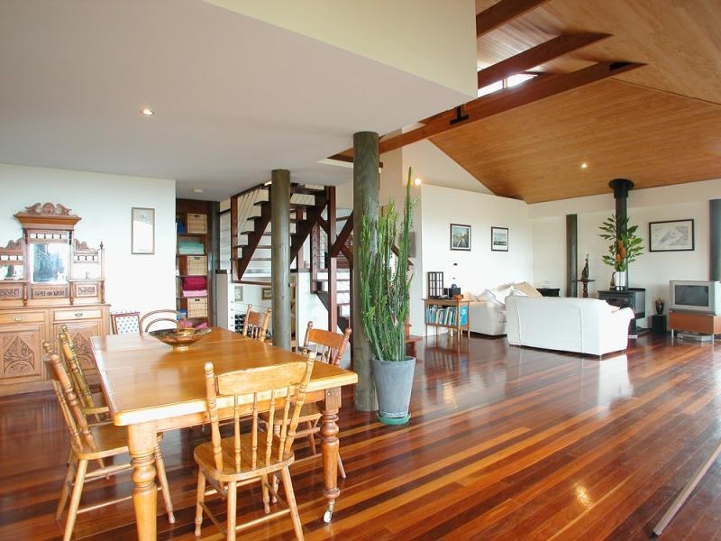 42 Tongarra Drive, Ocean Shores NSW 2483