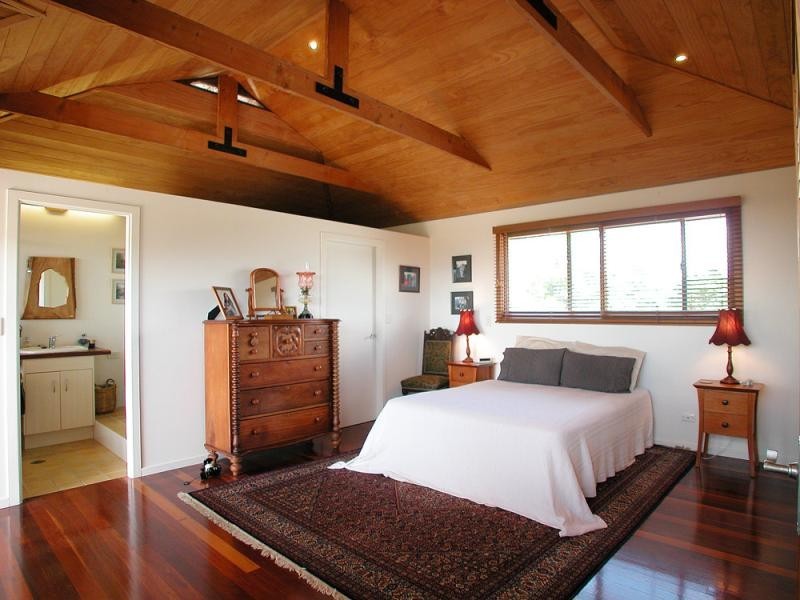 42 Tongarra Drive, Ocean Shores NSW 2483