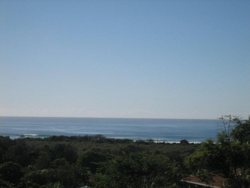 42 Tongarra Drive, Ocean Shores NSW 2483