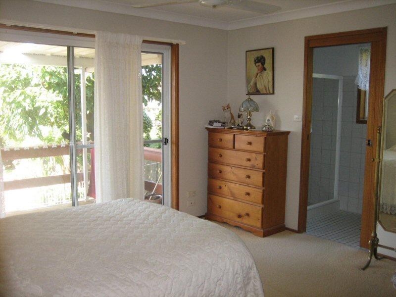 20 Wirruna Avenue, Ocean Shores NSW 2483