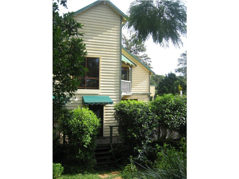 8 Yungarup Place, Ocean Shores NSW 2483