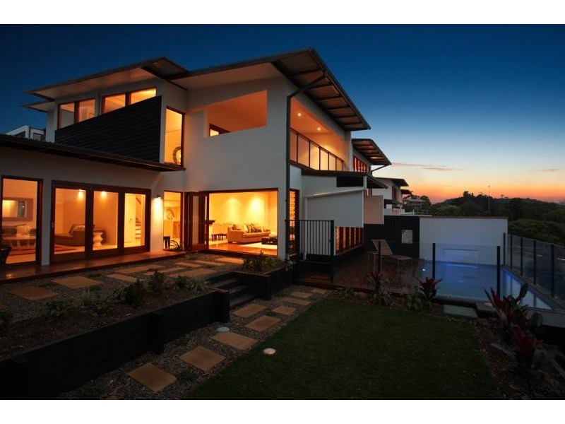 1 Langi Place, Ocean Shores NSW 2483