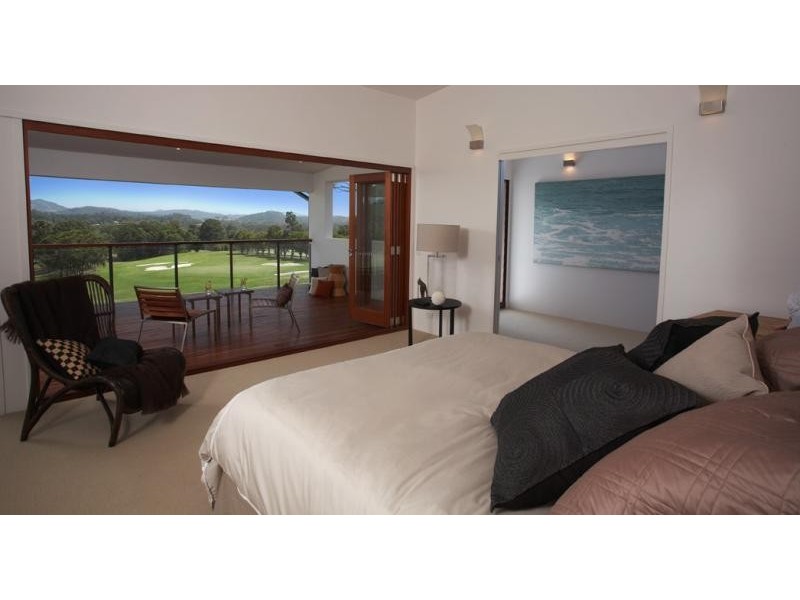 1 Langi Place, Ocean Shores NSW 2483