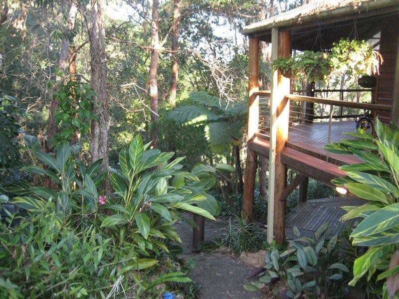 39 Matong Drive, Ocean Shores NSW 2483