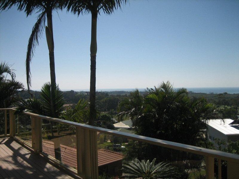 12 Jarrah Crescent, Ocean Shores NSW 2483