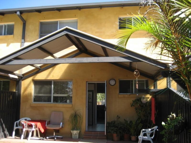 Unit 2/90 Rajah Road, Ocean Shores NSW 2483