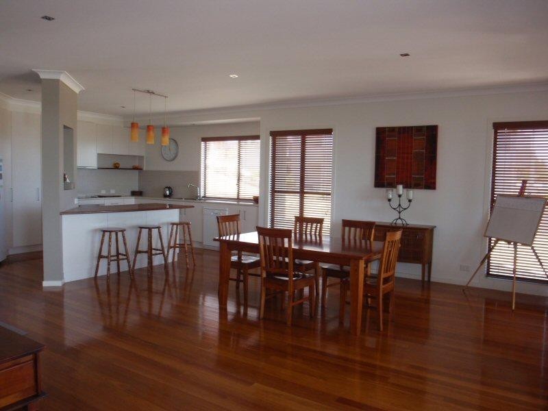 18 Palmer Avenue, Ocean Shores NSW 2483