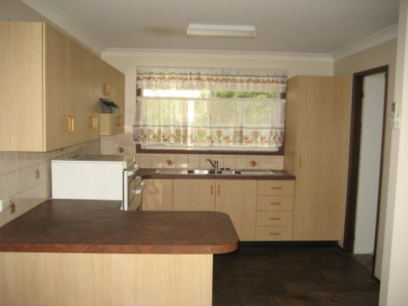 4 Bass Court, Ocean Shores NSW 2483