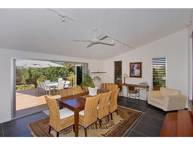 18 Pacific Esplanade, South Golden Beach NSW 2483