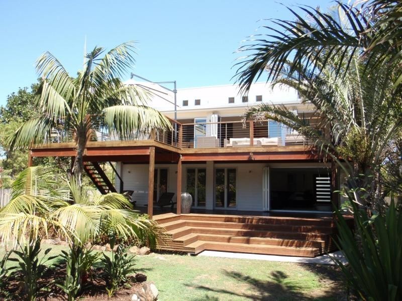 18 Pacific Esplanade, South Golden Beach NSW 2483