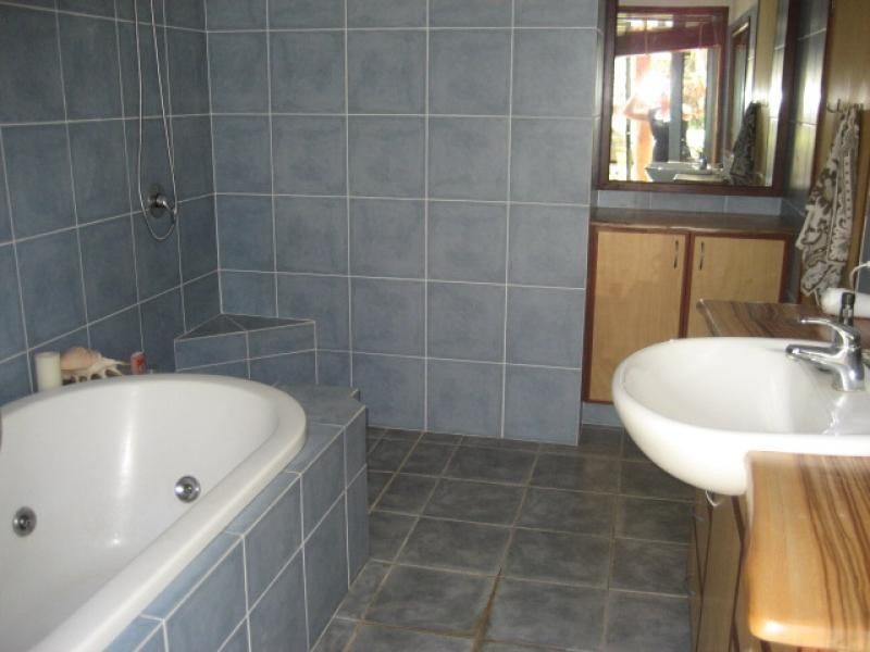 1 Chinamans Hill Road, Middle Pocket NSW 2483