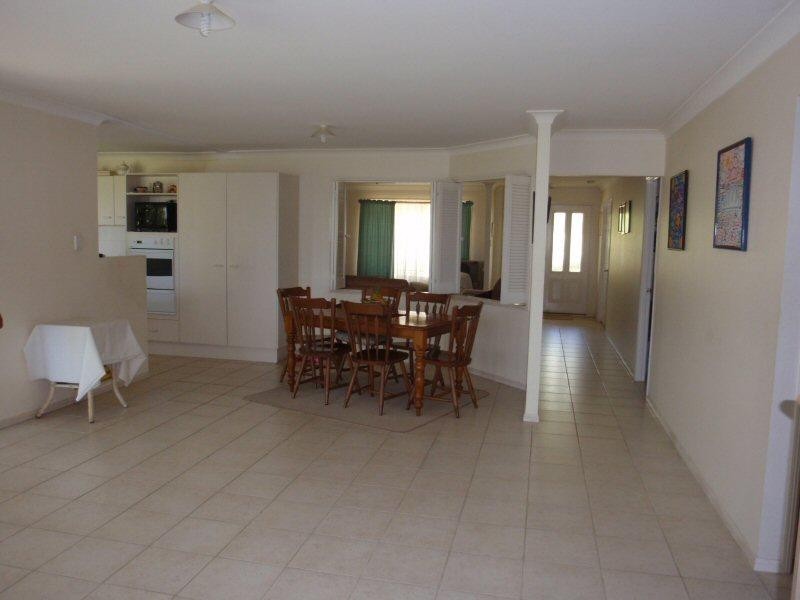 1 Ceron Court, Ocean Shores NSW 2483